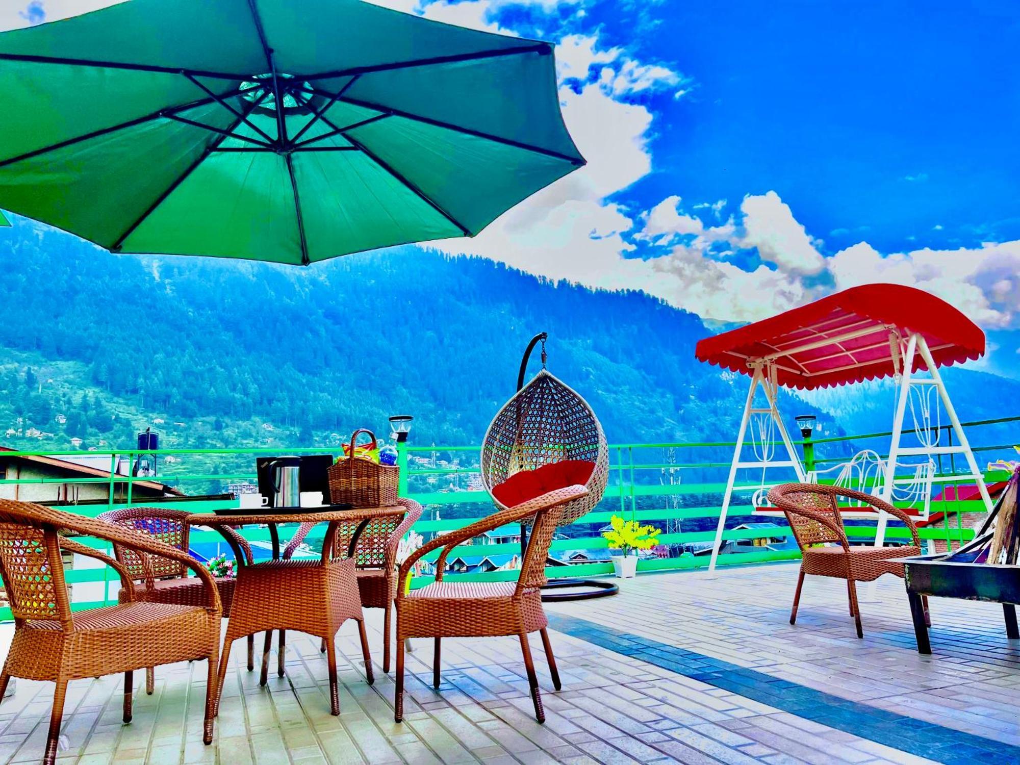 Tata Vista Resort Mall Road Manali - Centrally Heated & Air Cooled エクステリア 写真